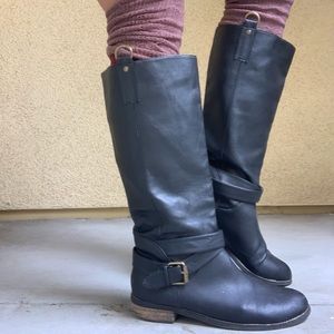 BDG BLACK BOOTS